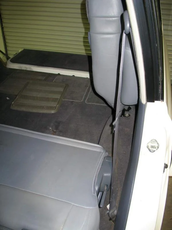 2nd Row Drvr Side1.webp