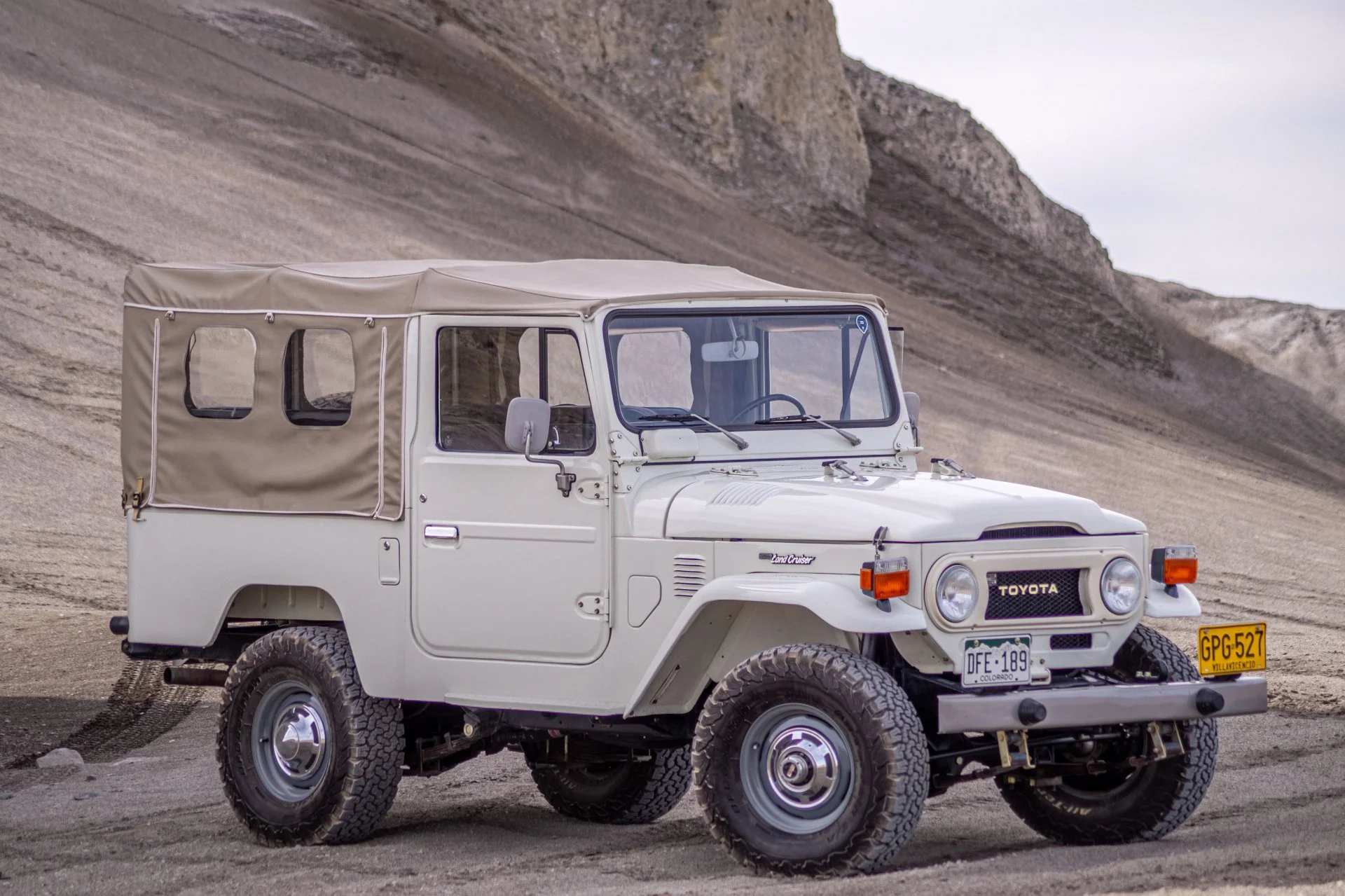3-3-22 White FJ43-1.webp