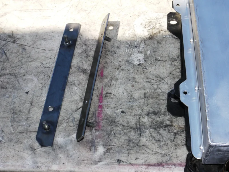 3.4 Swap Fan Shroud and Drop Brackets 003 (2).webp