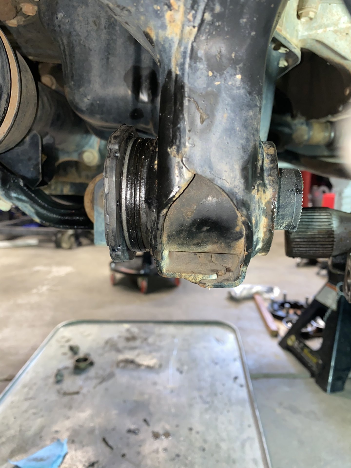 3 spacer in No2 LCA, pic of bushing.JPEG