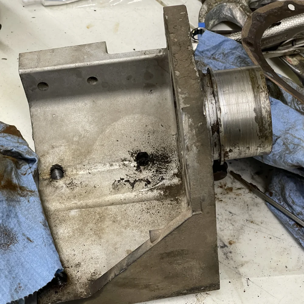 37-Winch-End-Bracket.webp