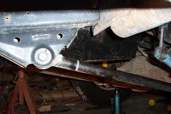 38-Gallon-Tank-Side-Rear.webp