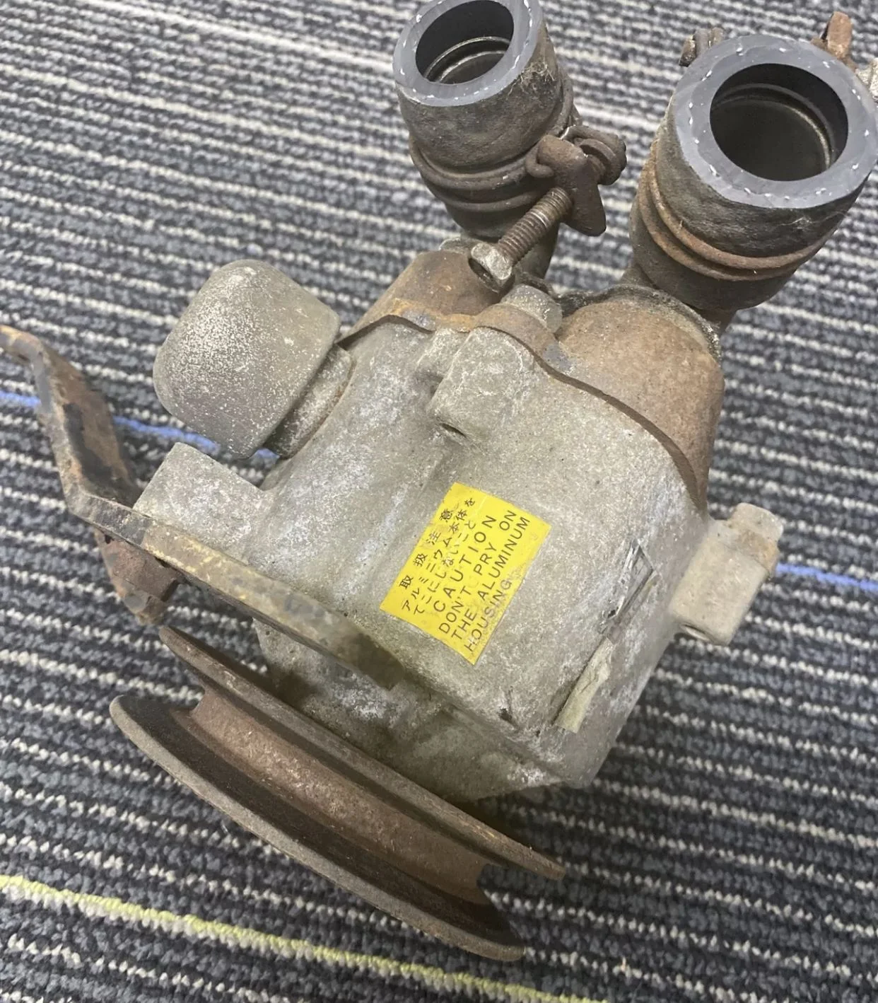 Smog rail, EGR, Pump, ABV/ASV, for sale from a 1977 FJ40