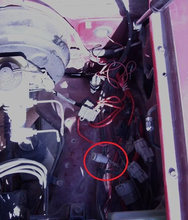 3FE fuse box area.webp