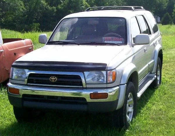 4 runner gray 2.webp