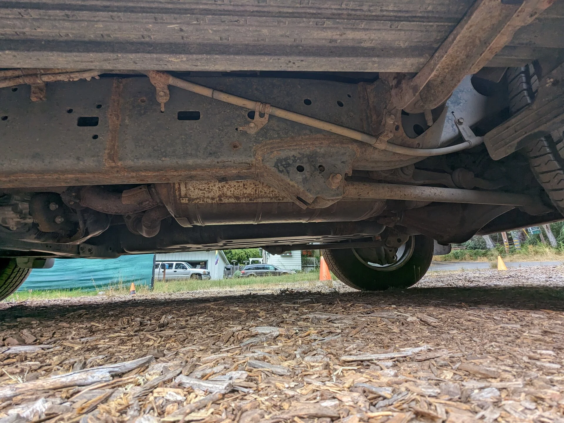 4-UndercarriageLeft2.webp
