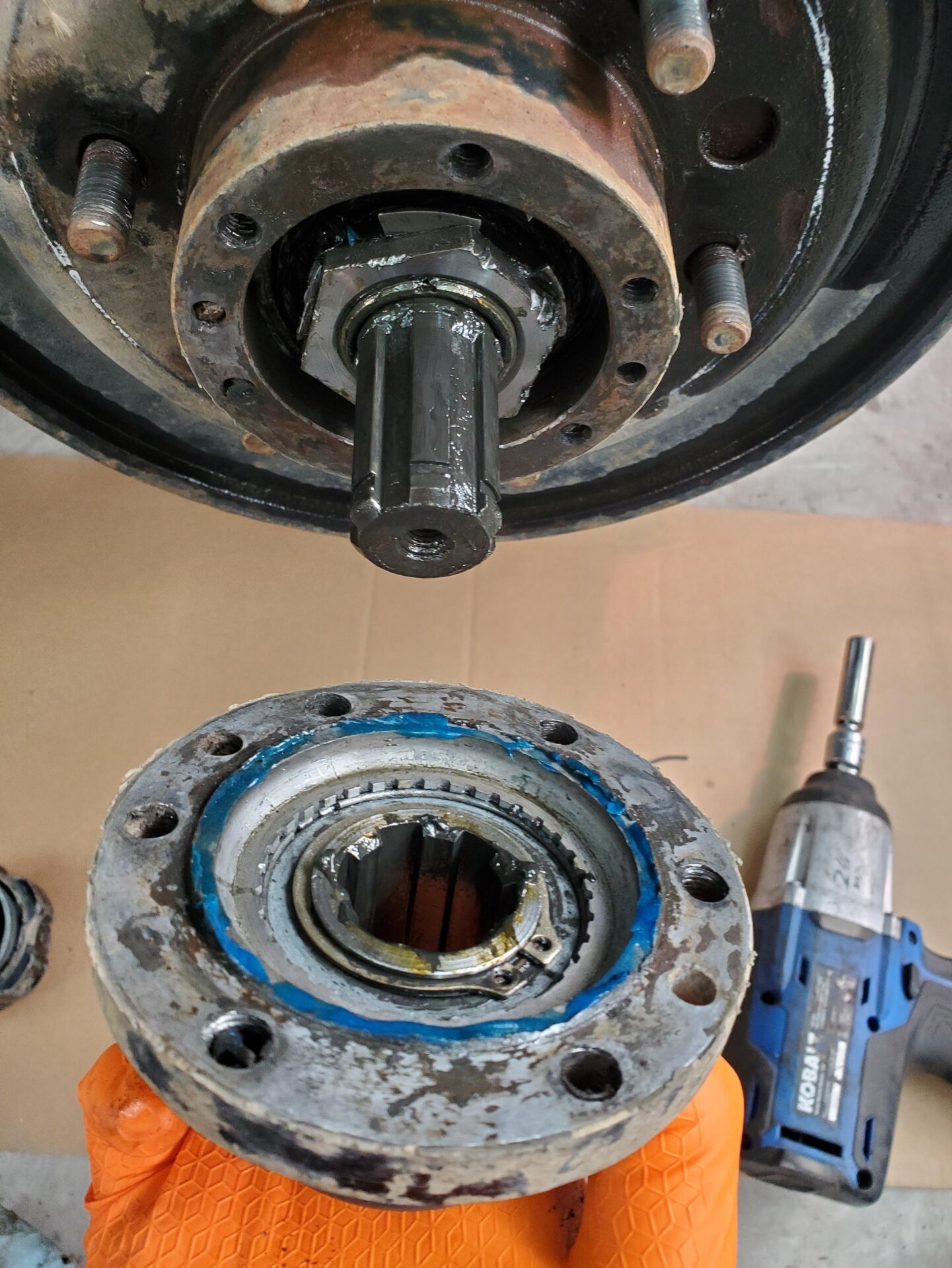 40 hub removal2.jpeg