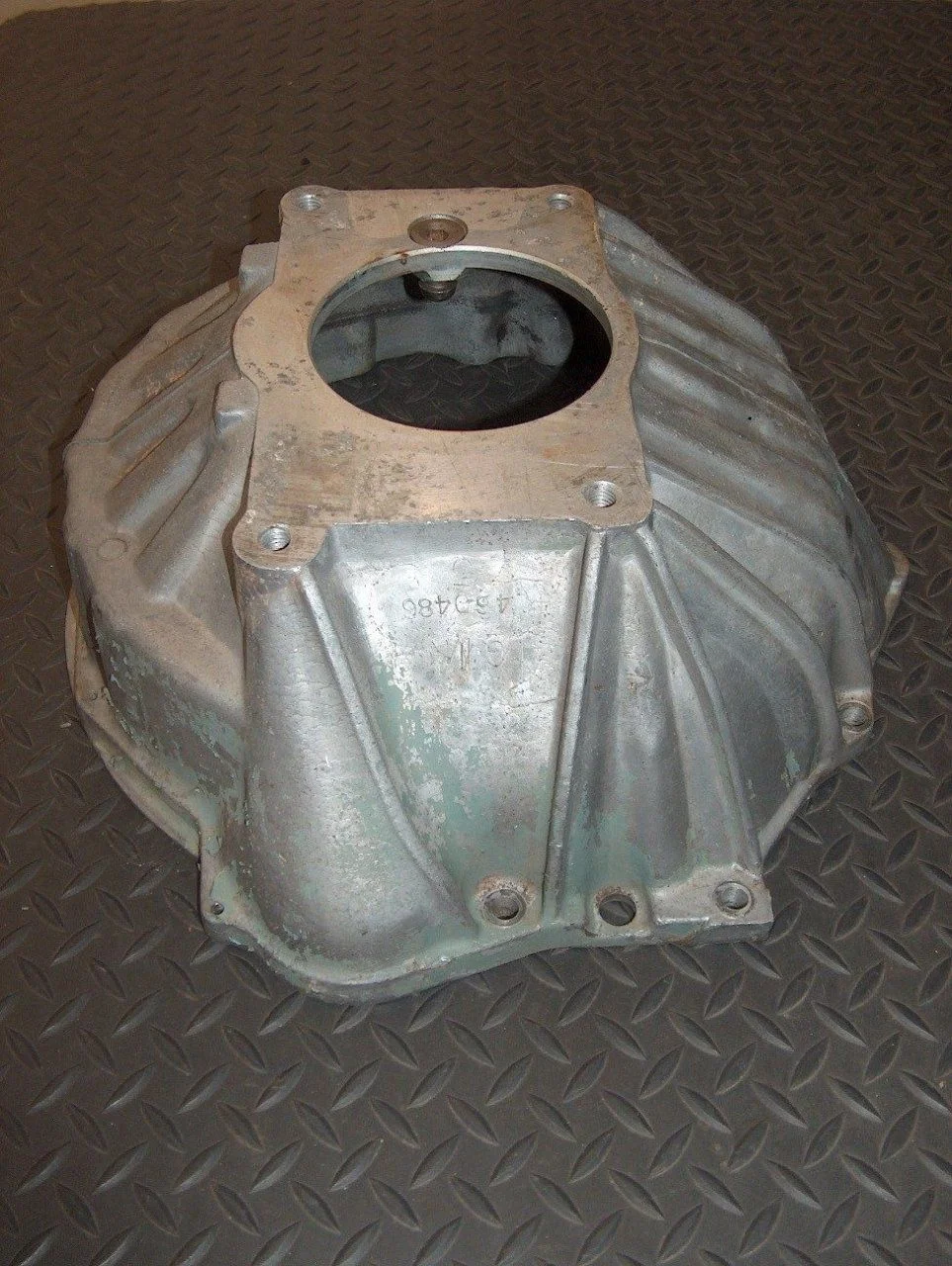 460486 Bell housing 2.webp