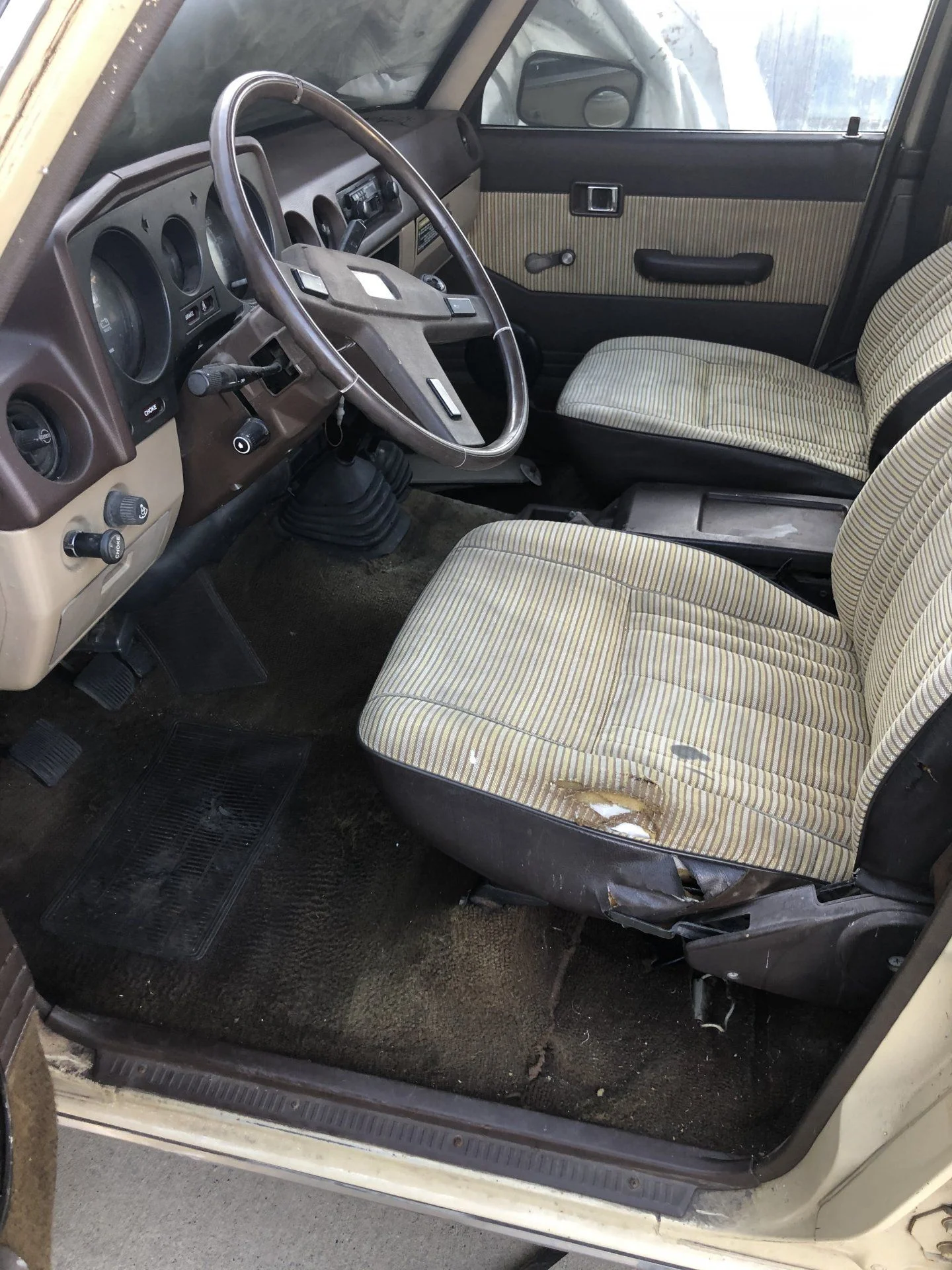 1983 CA FJ60 $4000