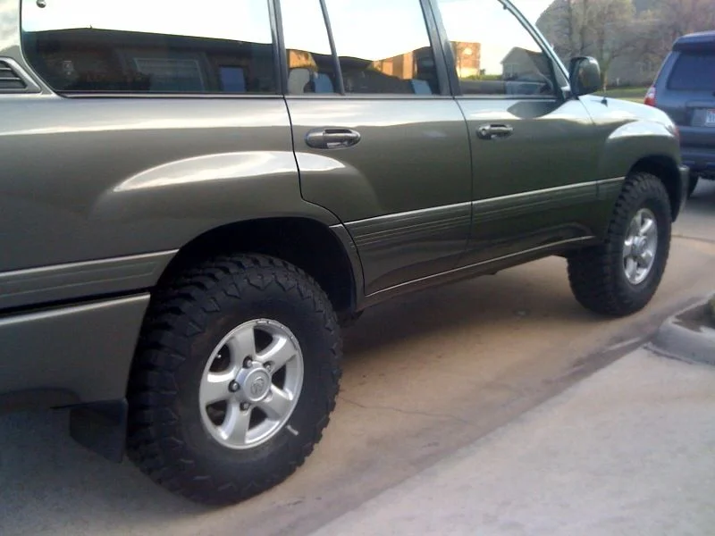 4landcruiser.webp