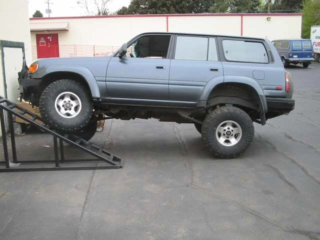 4liftstockarmswayds.webp
