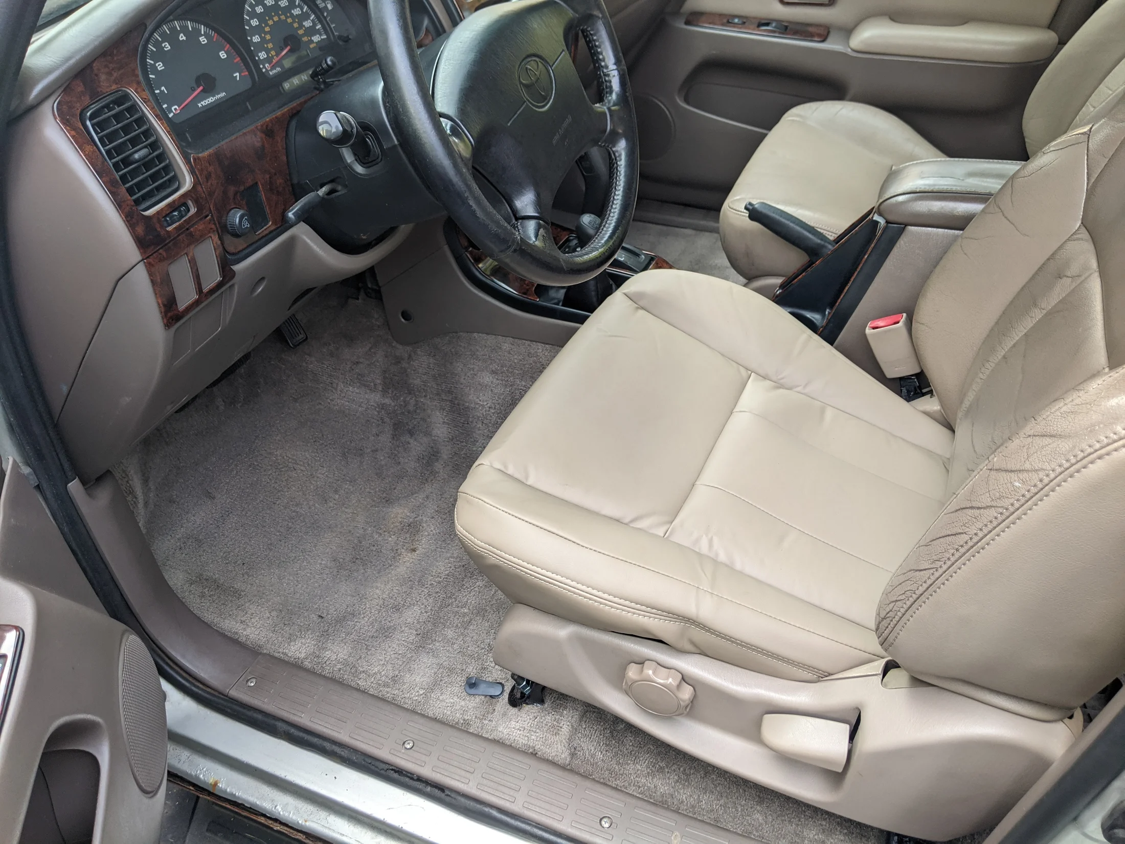 4R Seat bottom.webp