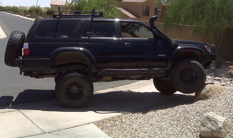 4runner On Rocks.webp