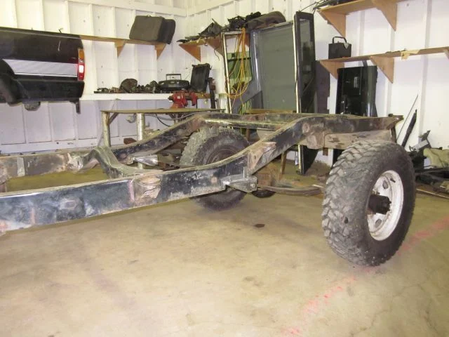 4Skinner-rearsprings2.webp