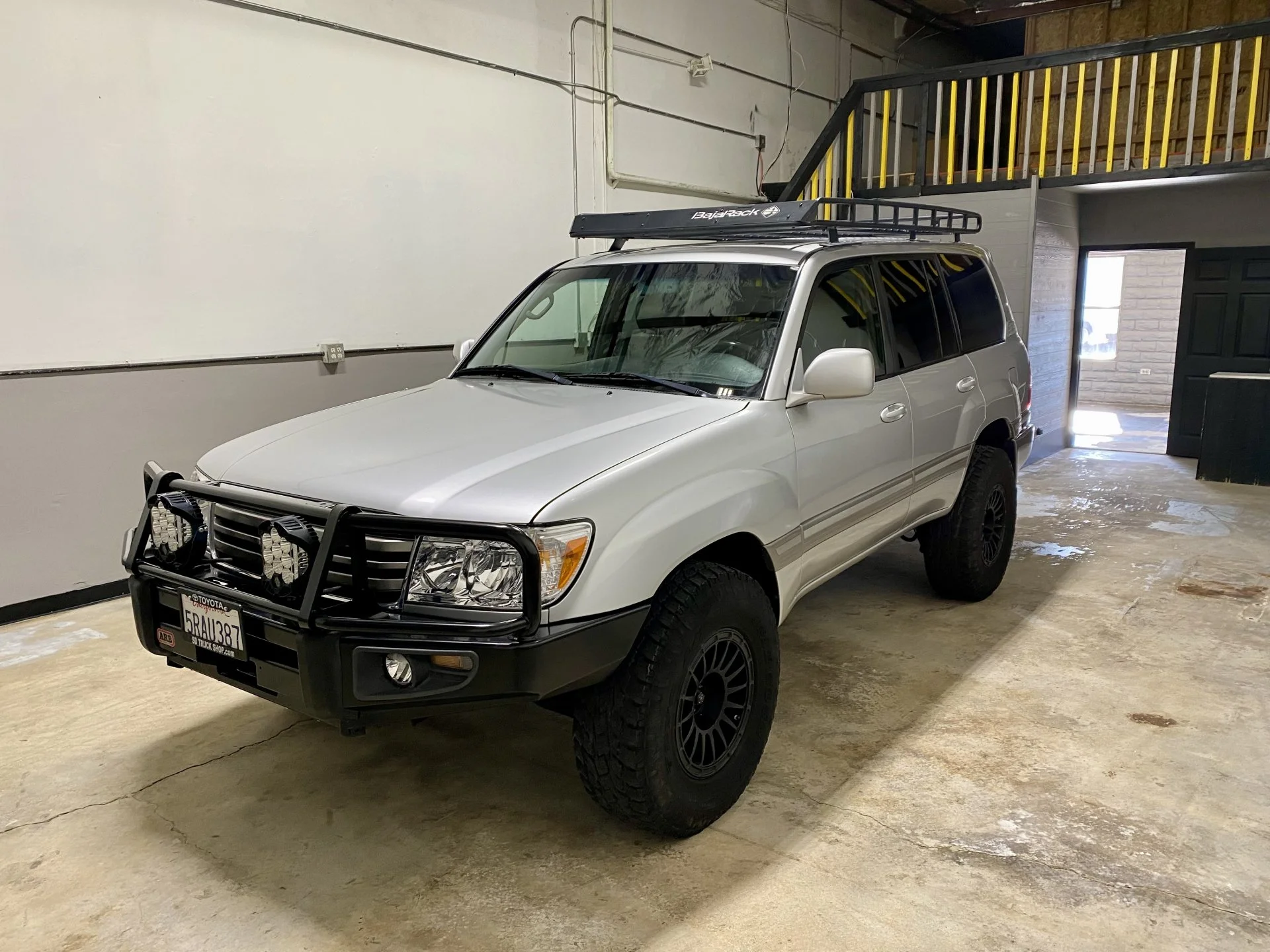 San Diego 2006 Land Cruiser 150,000 miles