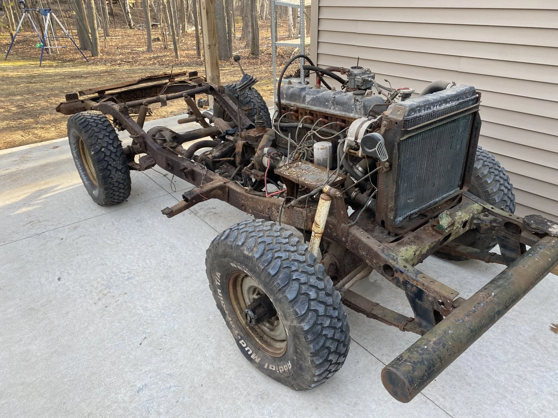 Suamico, WI 1975 FJ40 Chassis with Title