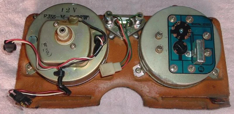 55 cluster rear.jpg