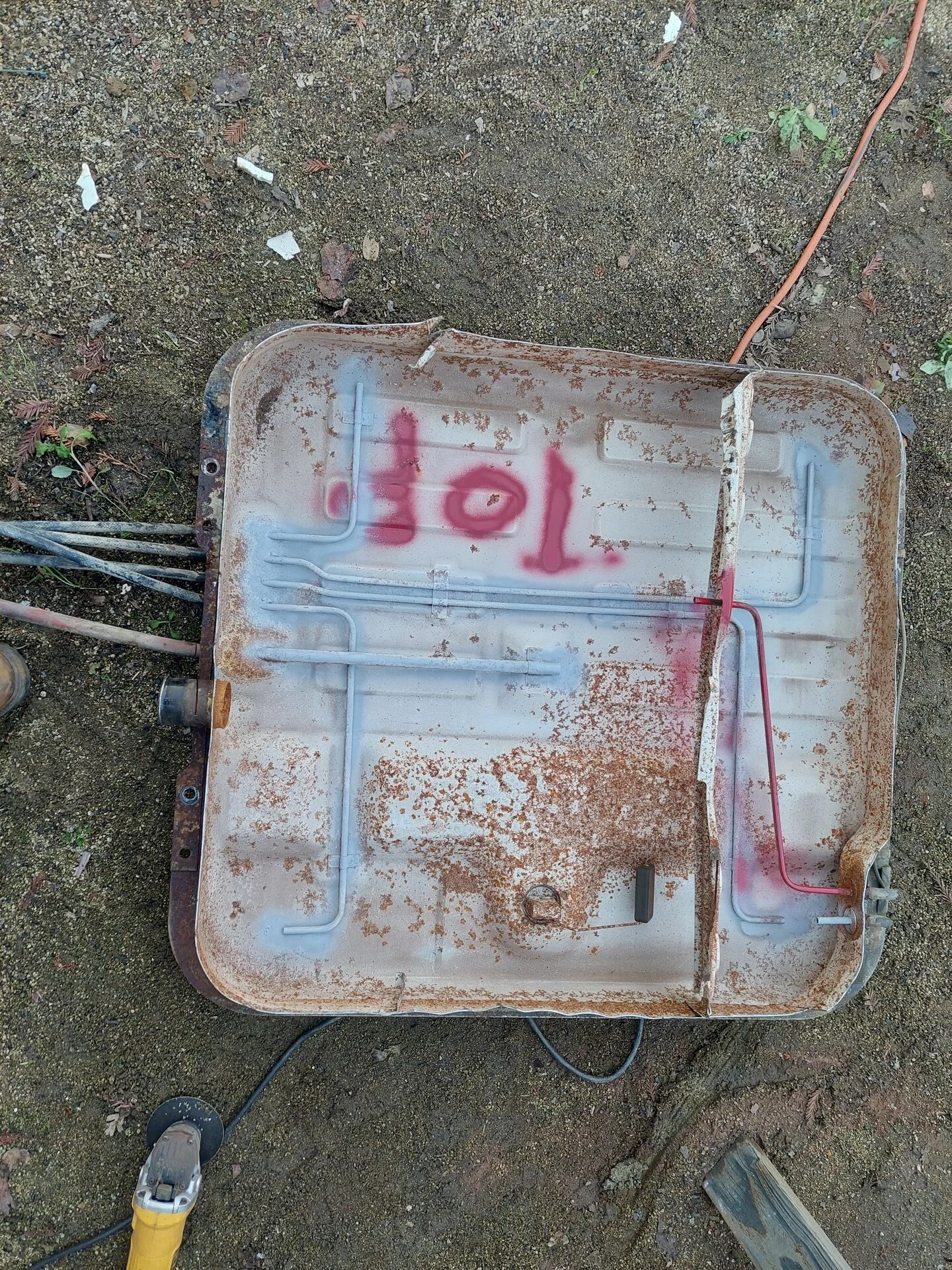 55 fuel tank.webp