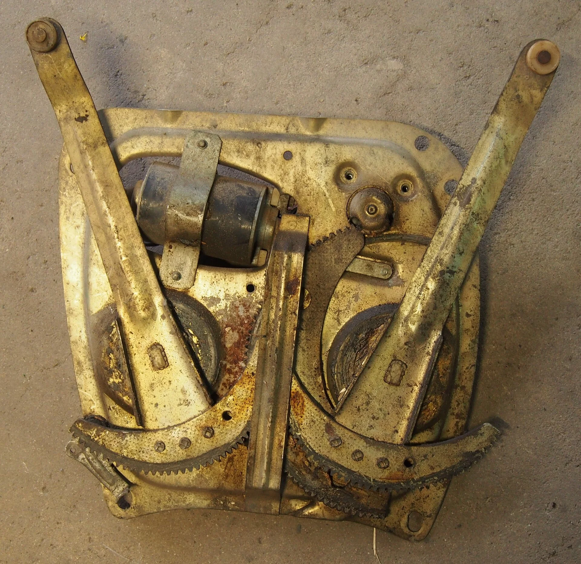 55 window mechanism 2.webp