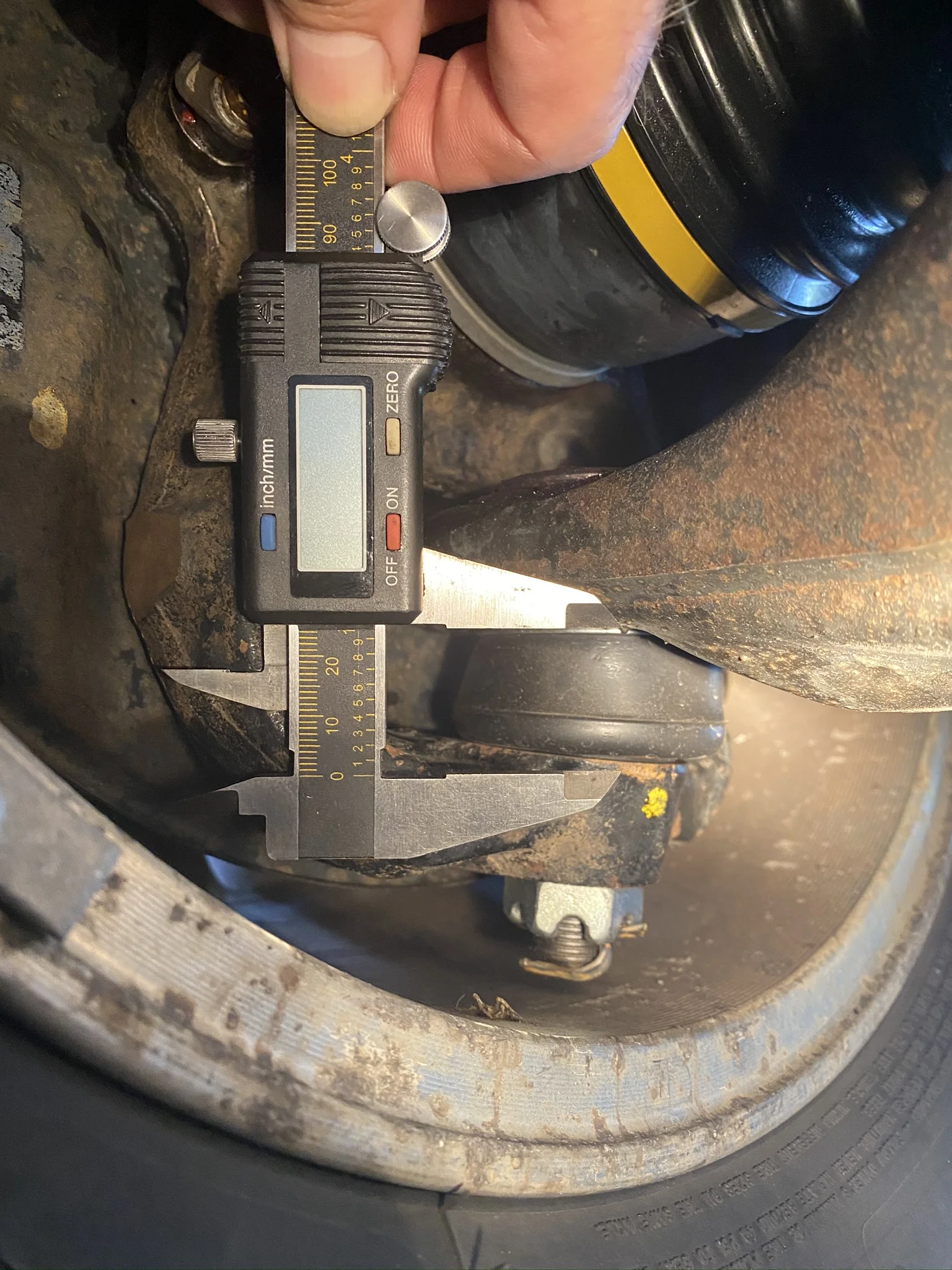 555 RH, factory new LCA LH. gap ~2-3mm (3).webp