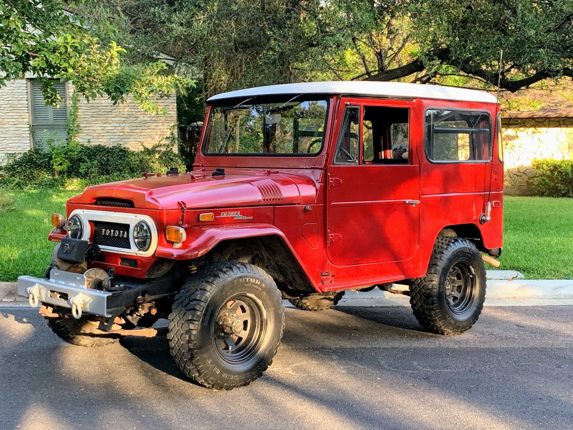 SOLD: TX 1971 FJ40