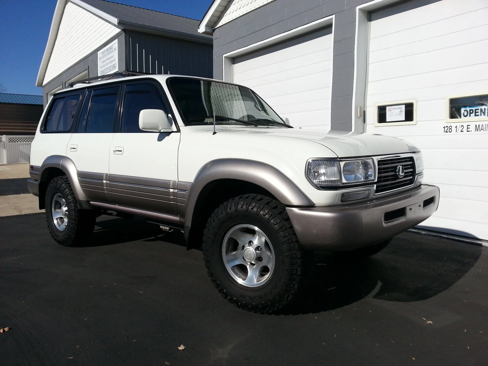 LX450 Supercharged Locked
