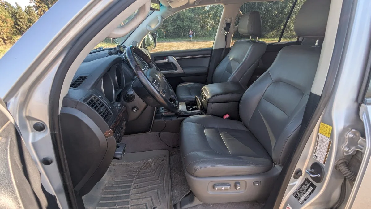 5InteriorDriver.webp
