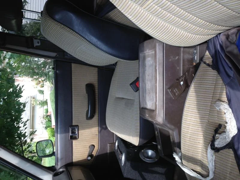 60-front-seats.webp