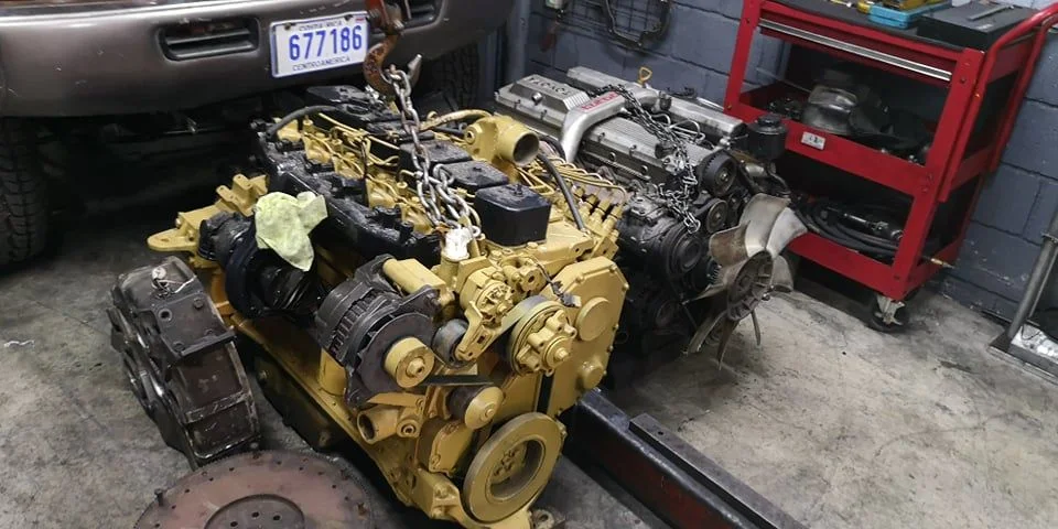 1976472