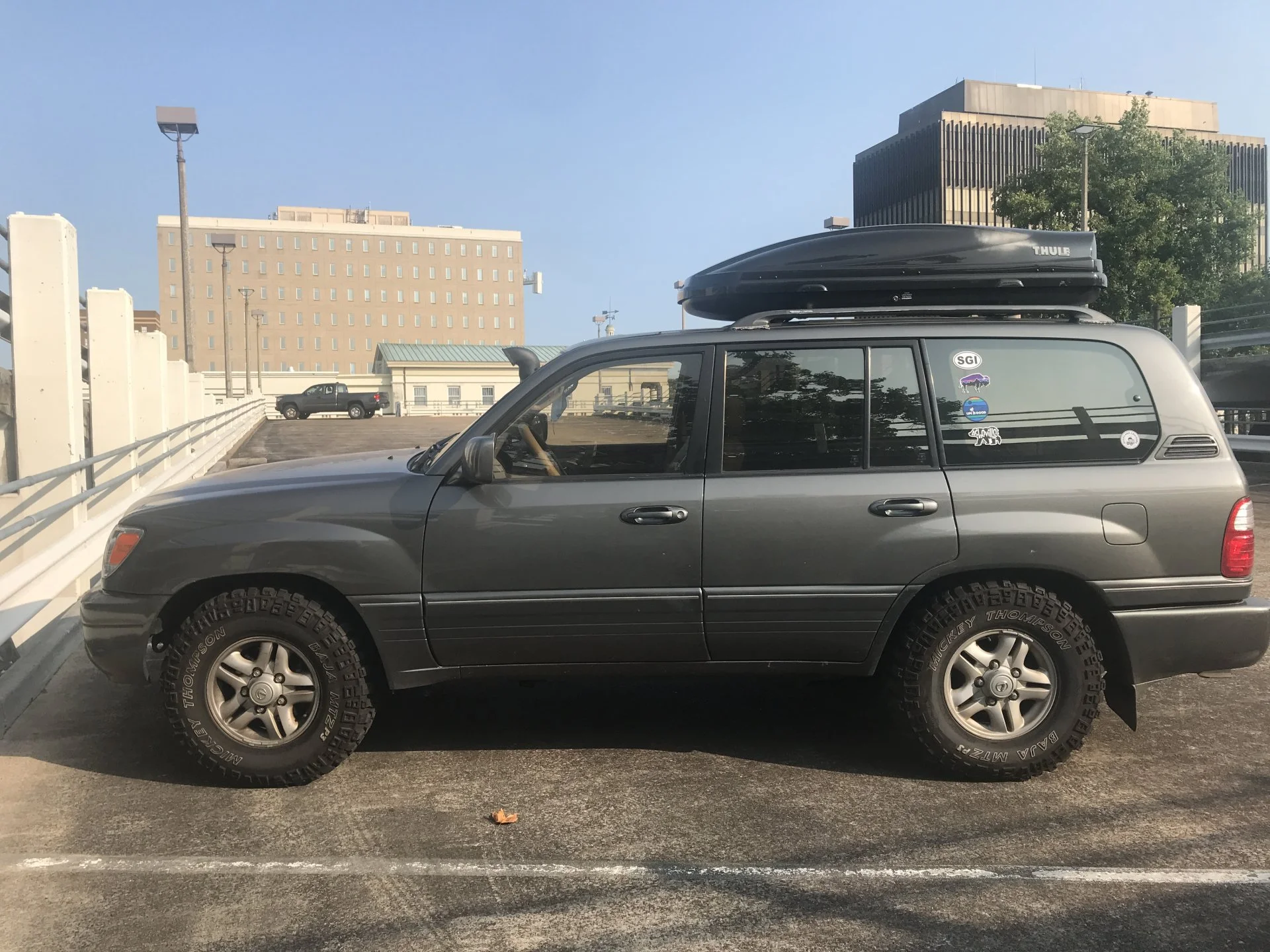 Huntsville, AL : '99 LX 470 Base - River Rock Green Mica
