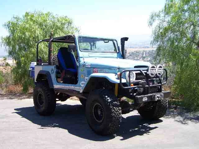 1965 FJ40 Rockcrawler