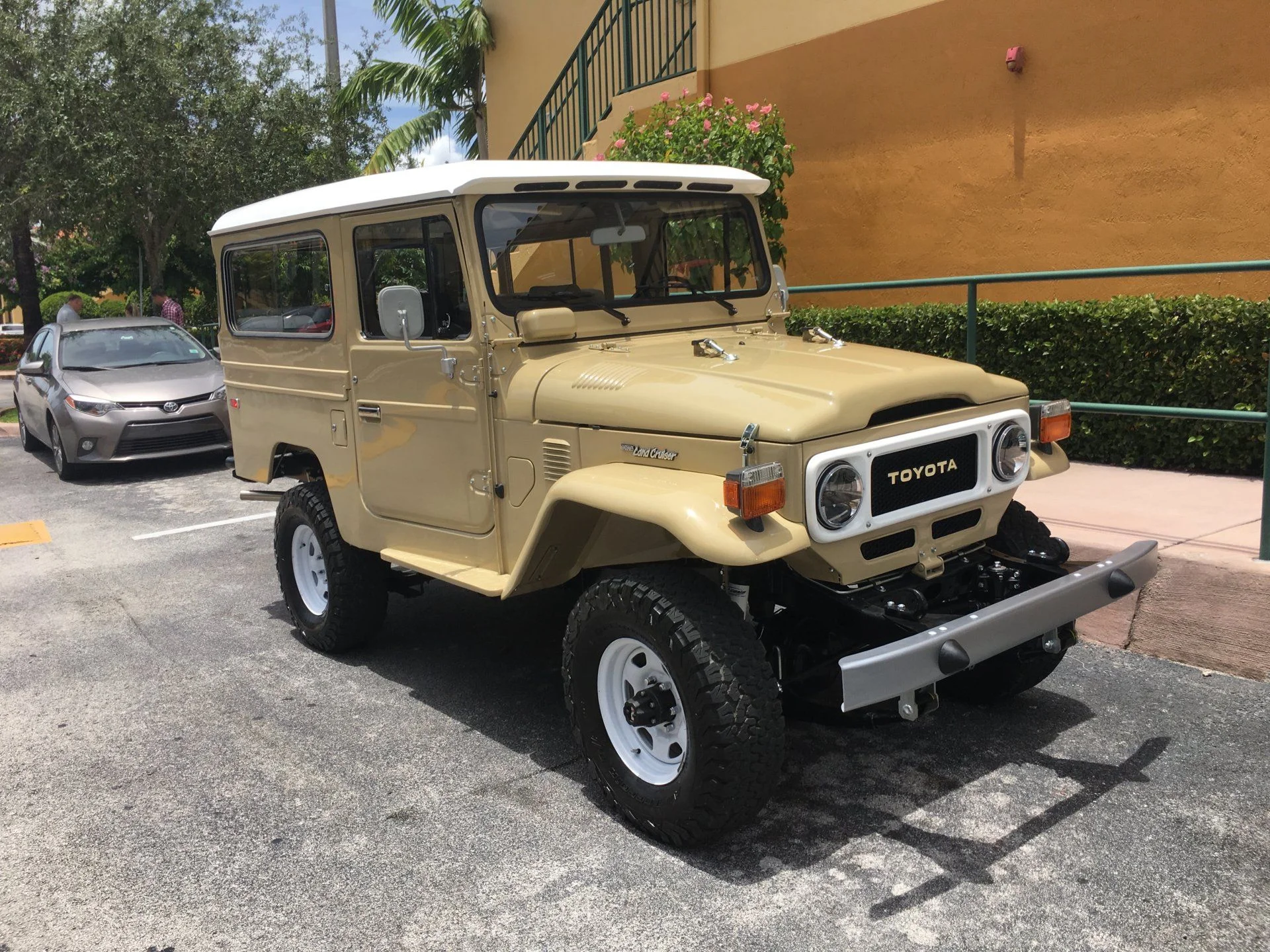 1984 FJ43 for sale (will consider 1990 FJ62 as partial trade)