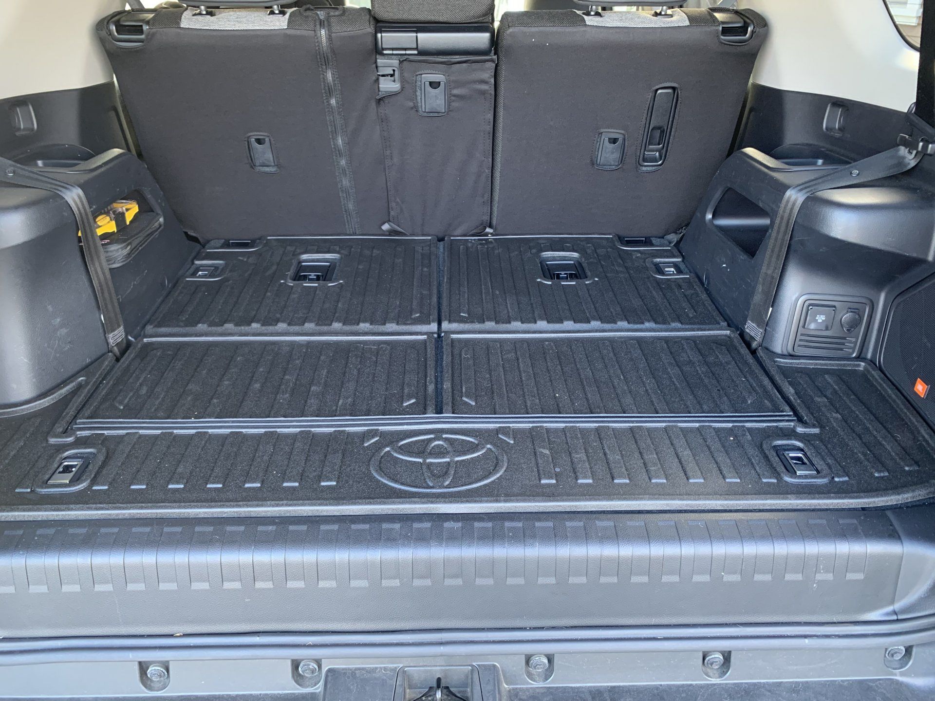 Any Interest in a Cargo Mat for 3rd Row Seating? | IH8MUD Forum