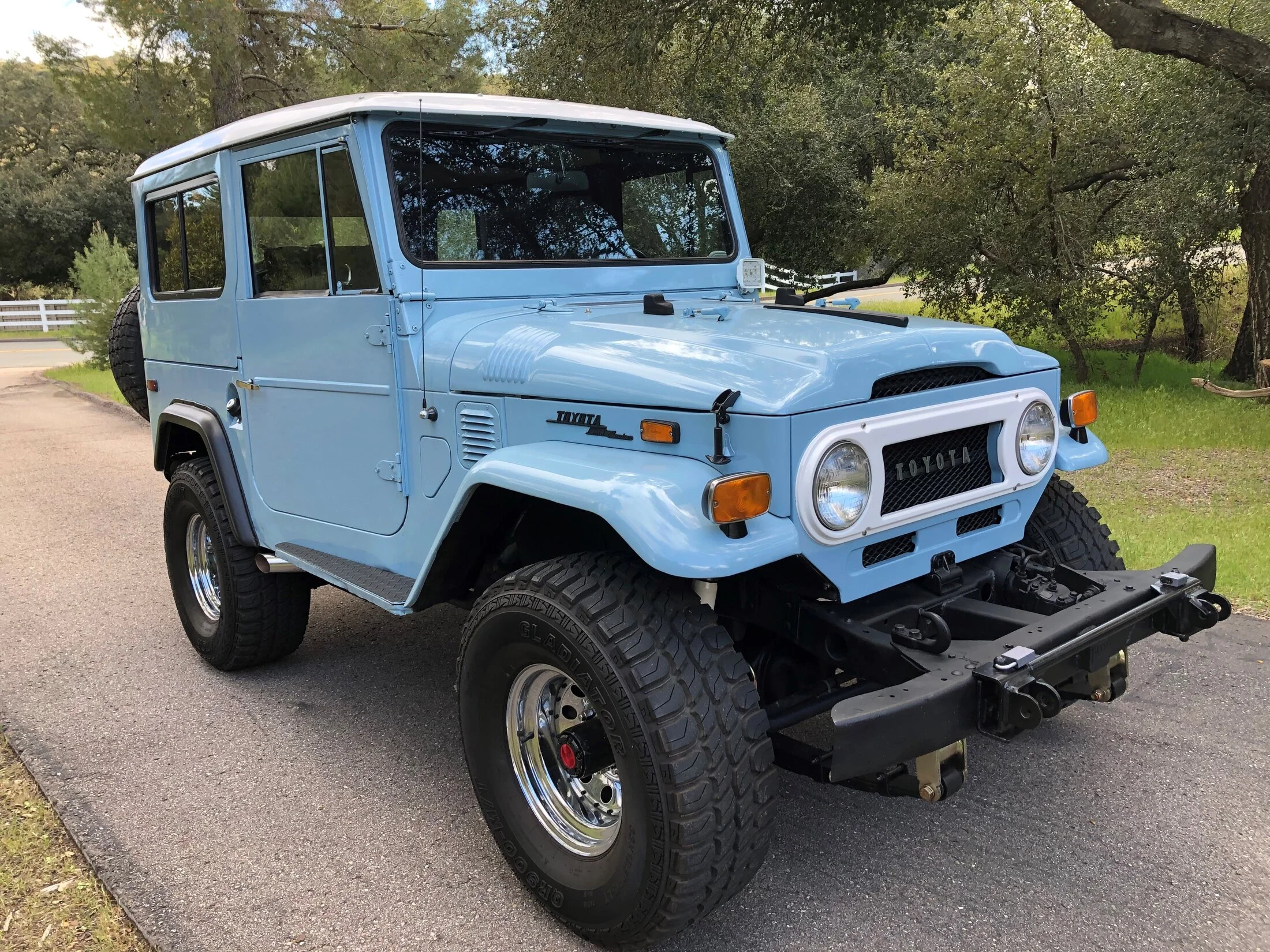 70 fj front passenger.webp
