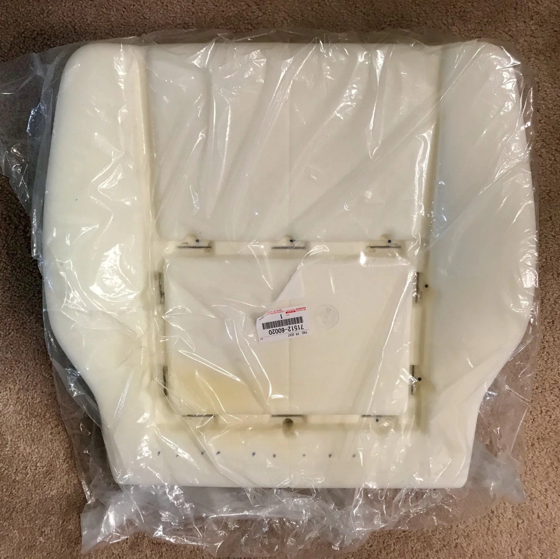 71512-60020_cloth_cushion.jpg