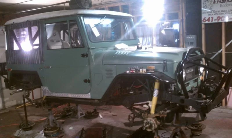 73 green Stage 1 Mechanical fit hardtop to sides and rear cross brace 010712 (800x478).webp