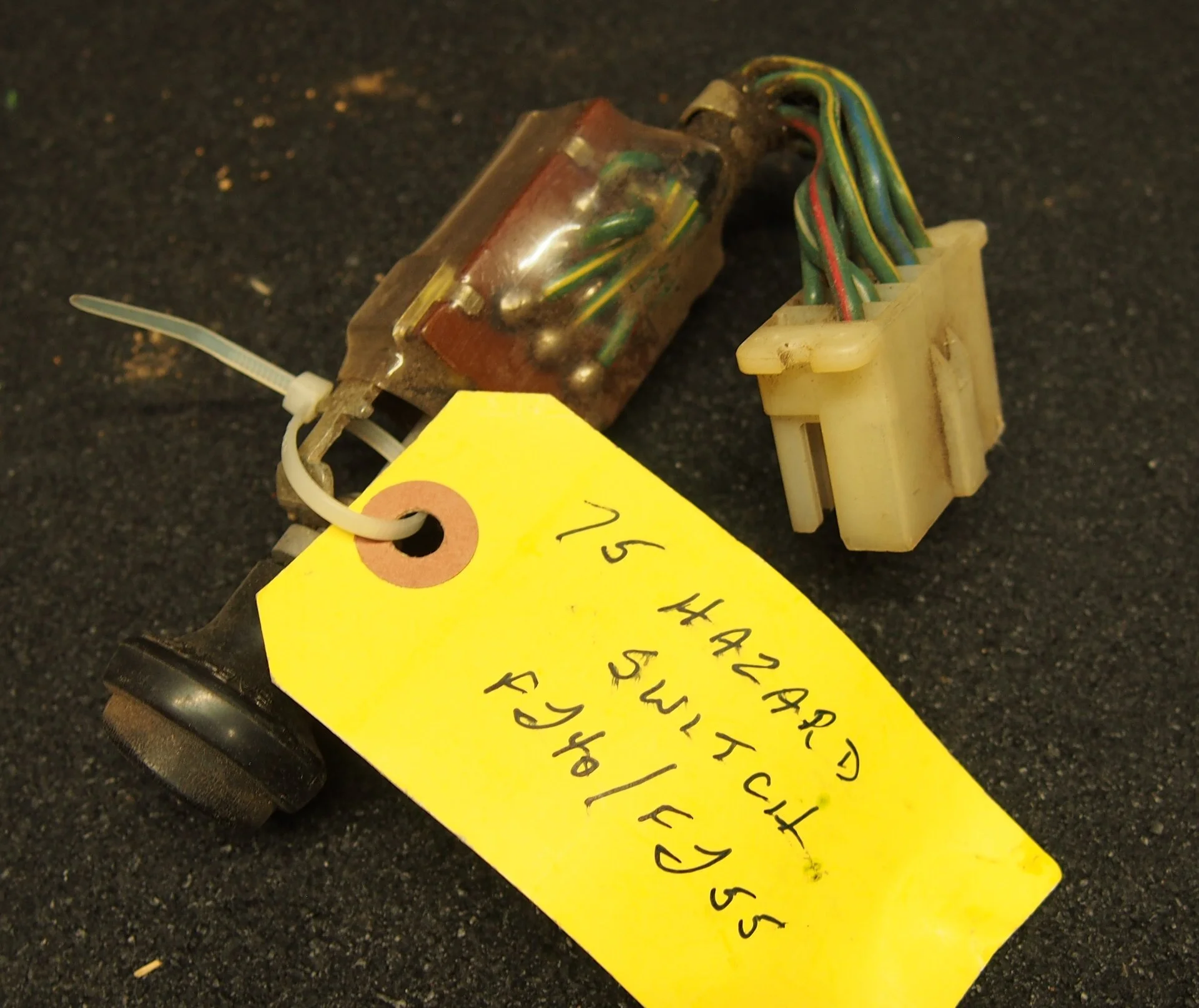 75 hazard switch 2.JPG