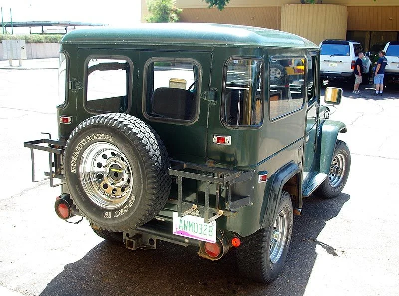 76FJ40_2.webp