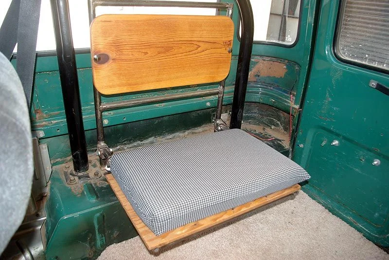 76FJ40_4.webp