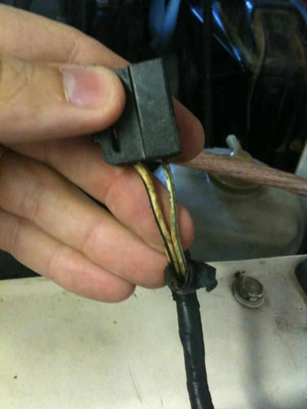 76FJ55AltPlug3Prong.webp
