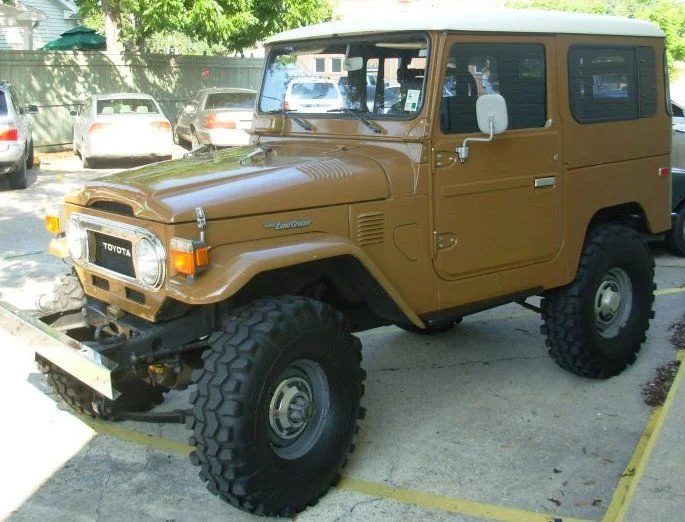 78 FJ40_800x600.webp