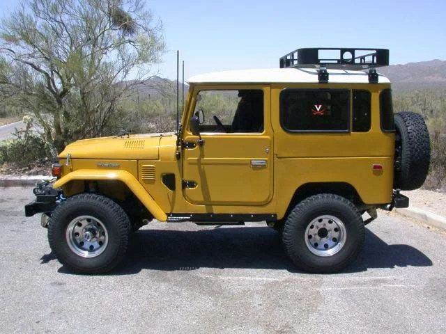 78FJ40 27.webp