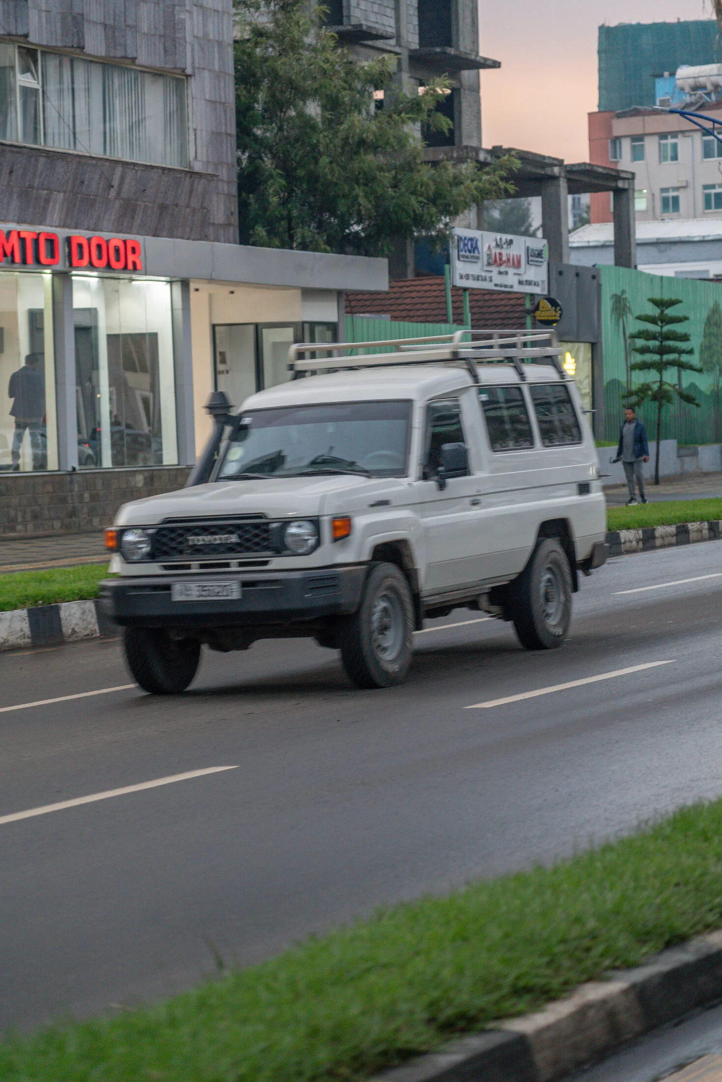 7R305073.jpg