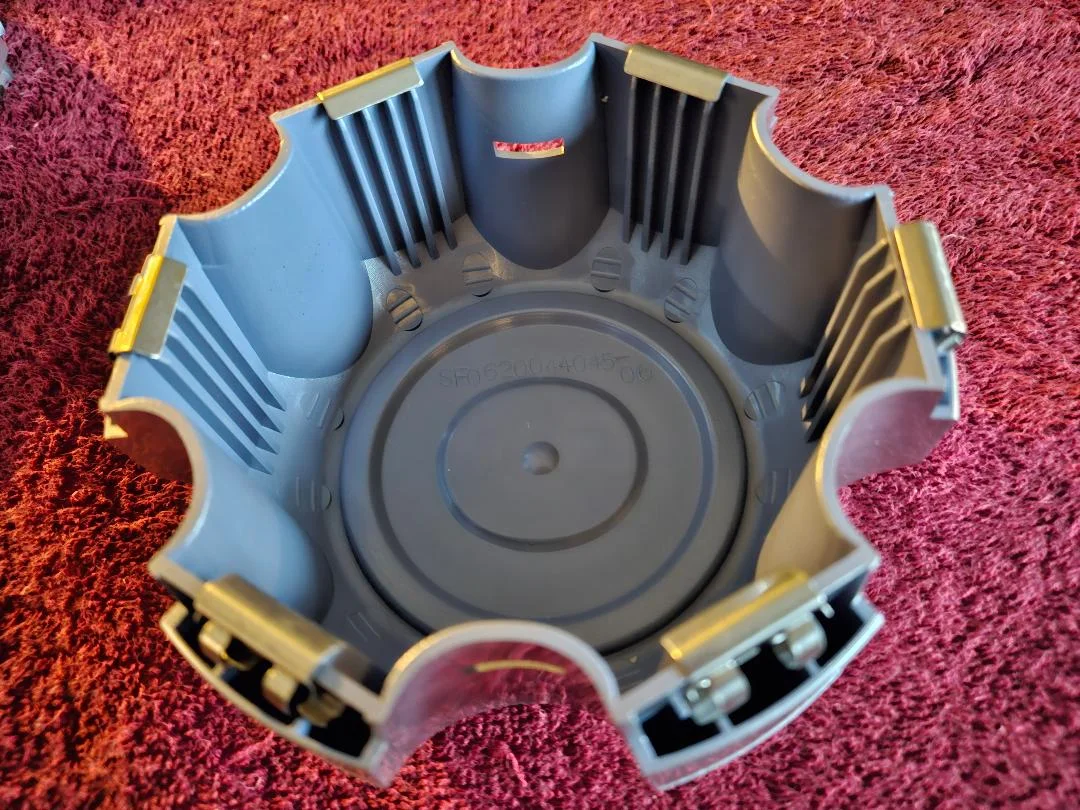 80Hubcap.back.webp