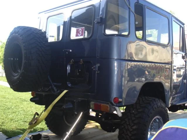 81 BJ40 Grey Rear After.webp