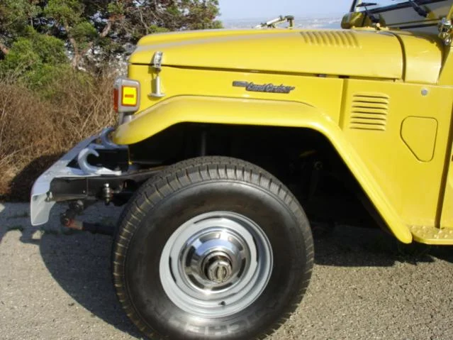 81FJ40 011.webp