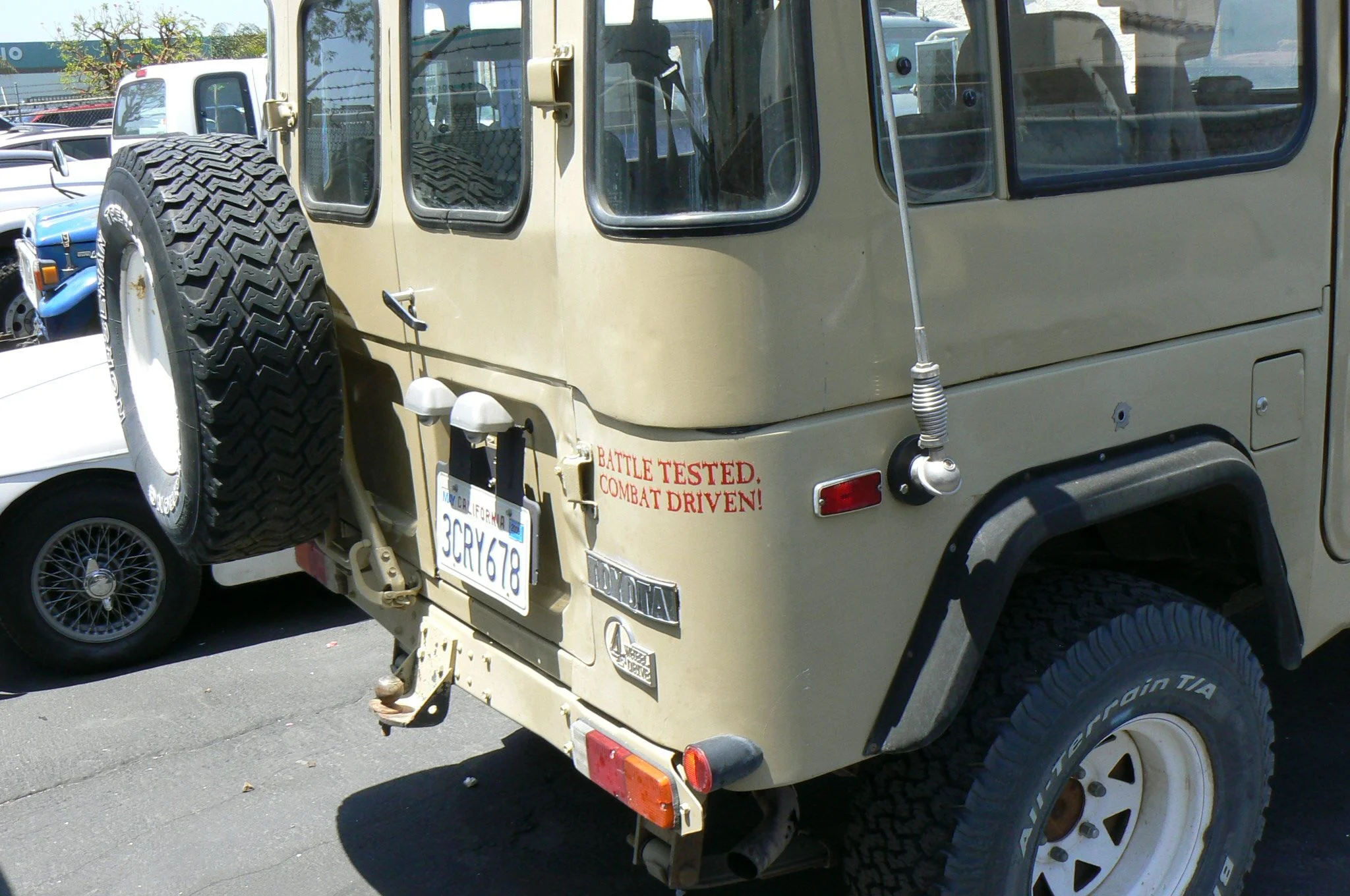 83 fj right rear corner.webp