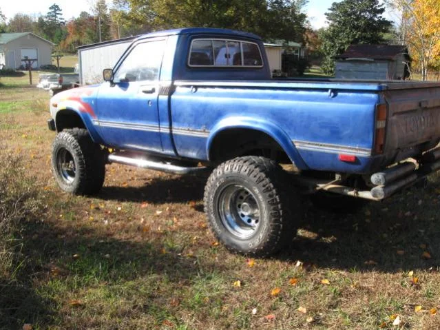 83 Toyota 005.webp