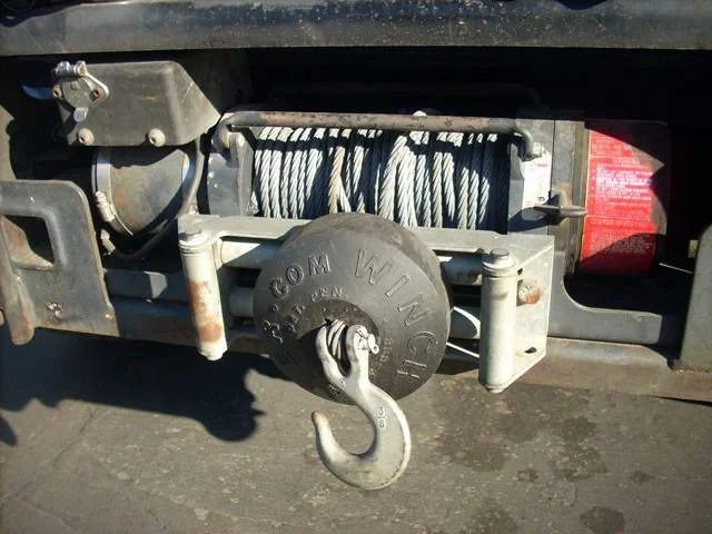 87-FJ60-Winch1.webp