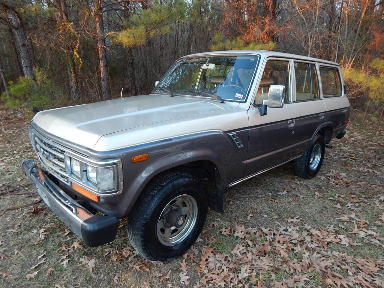 Toyota : Land Cruiser fj62